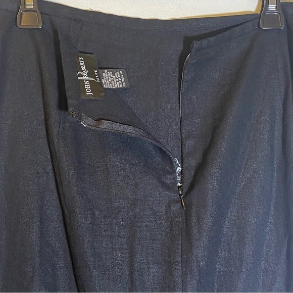 JOHN ROBERTS women's Linen blend Black floral Embroidered tassel skirt size 14P - Picture 9 of 10